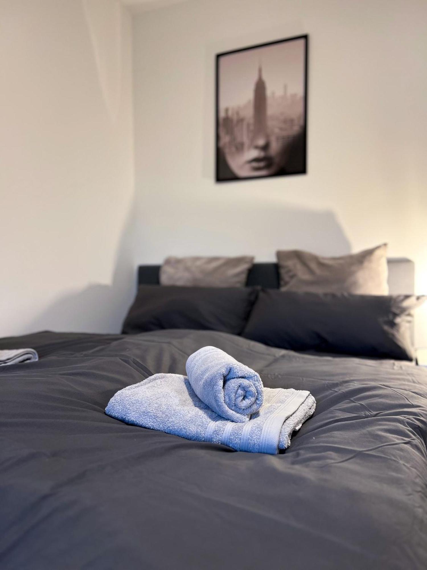 Ferienwohnung Zentrale Wohlfuehloase Mit Parkplatz Osnabrück Exterior foto