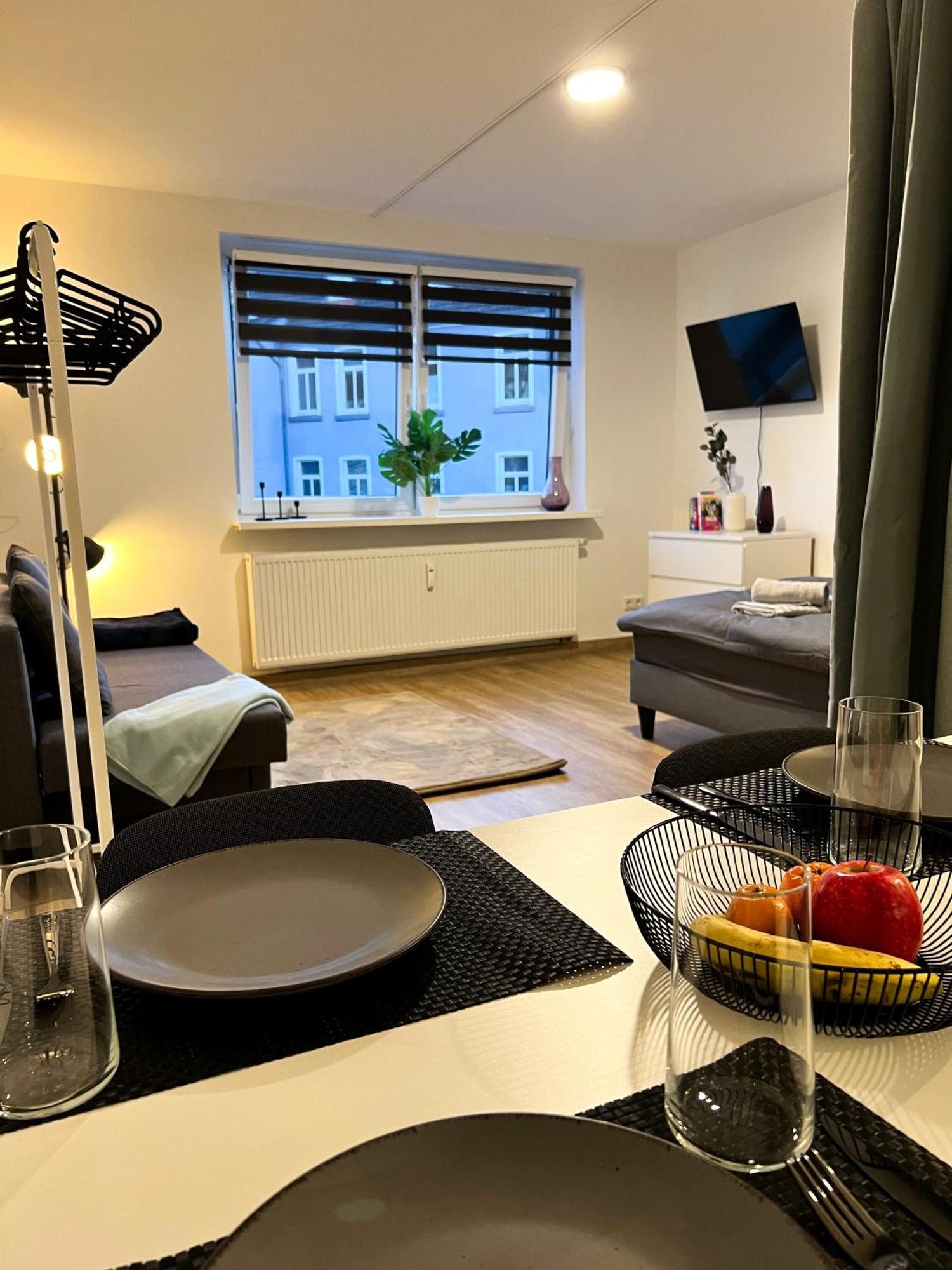 Ferienwohnung Zentrale Wohlfuehloase Mit Parkplatz Osnabrück Exterior foto